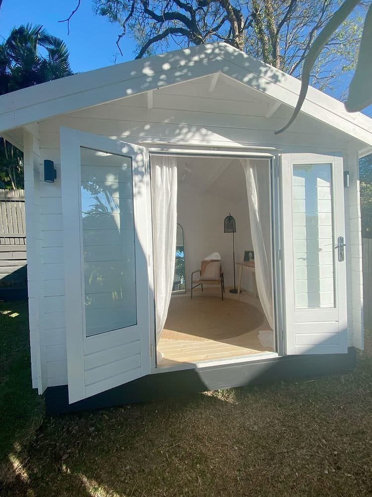 outdoor glamping cabin