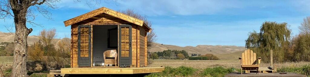 Rural farm retreat beside a dam in NZ