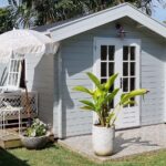 portable cabin with sun umbrella