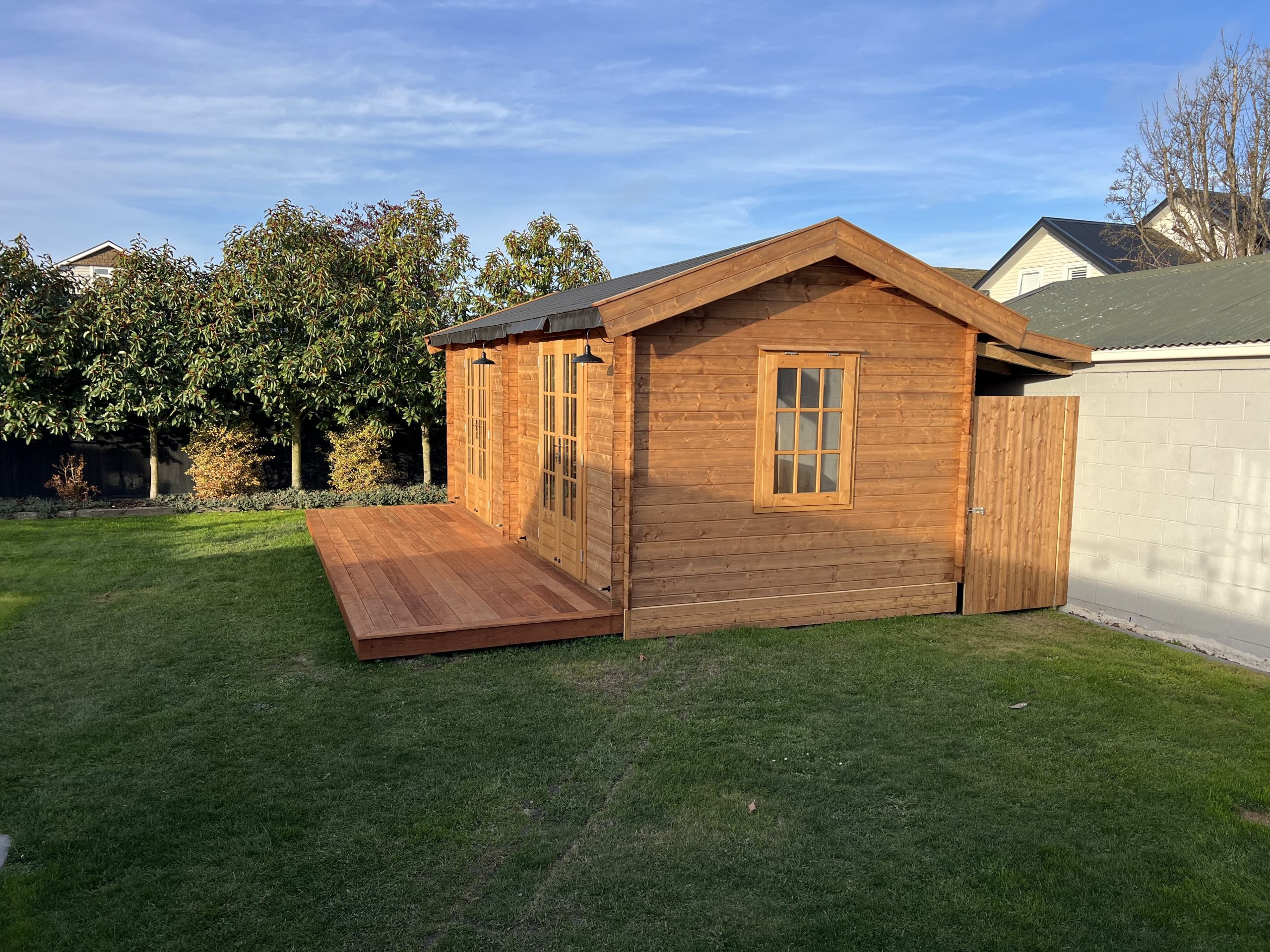outside of star deluxe sleepout cabin with deck