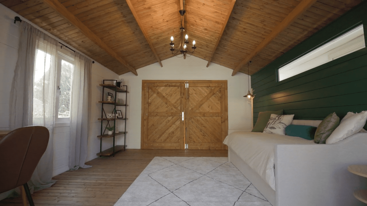 inside tasman display cabin with barndoors