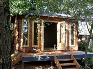 cabin in the gum trees in NSW AU for sale