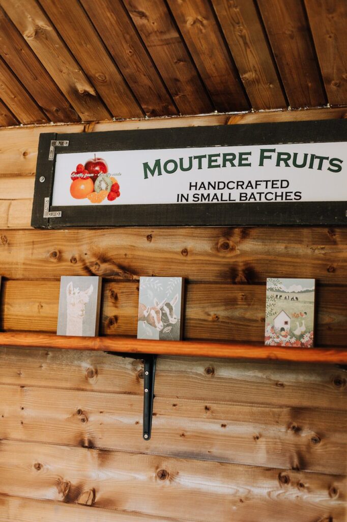 Moutere Fruits Farm Stall in a timber cabin NZ